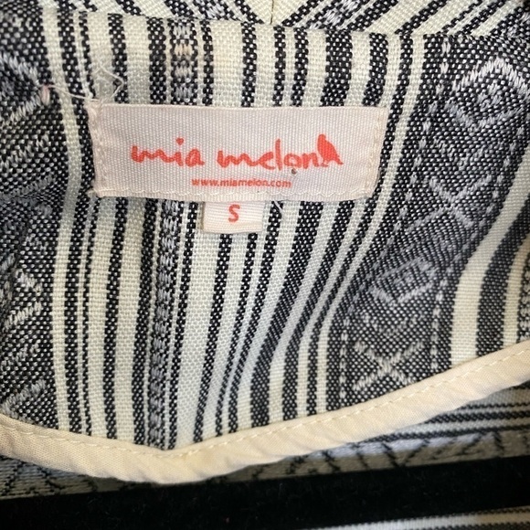 MIA Melon Wrap Short Trench Jacket. Aztec Print - Picture 8 of 13